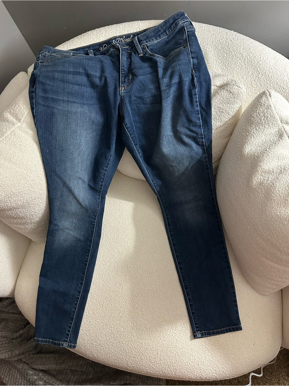 Universal Thread Dark Blue Skinny Jeans